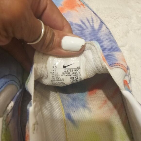 Nike Court Legacy Tie Dye Slip On Sneakers Size 9.5 - Picture 6 of 6